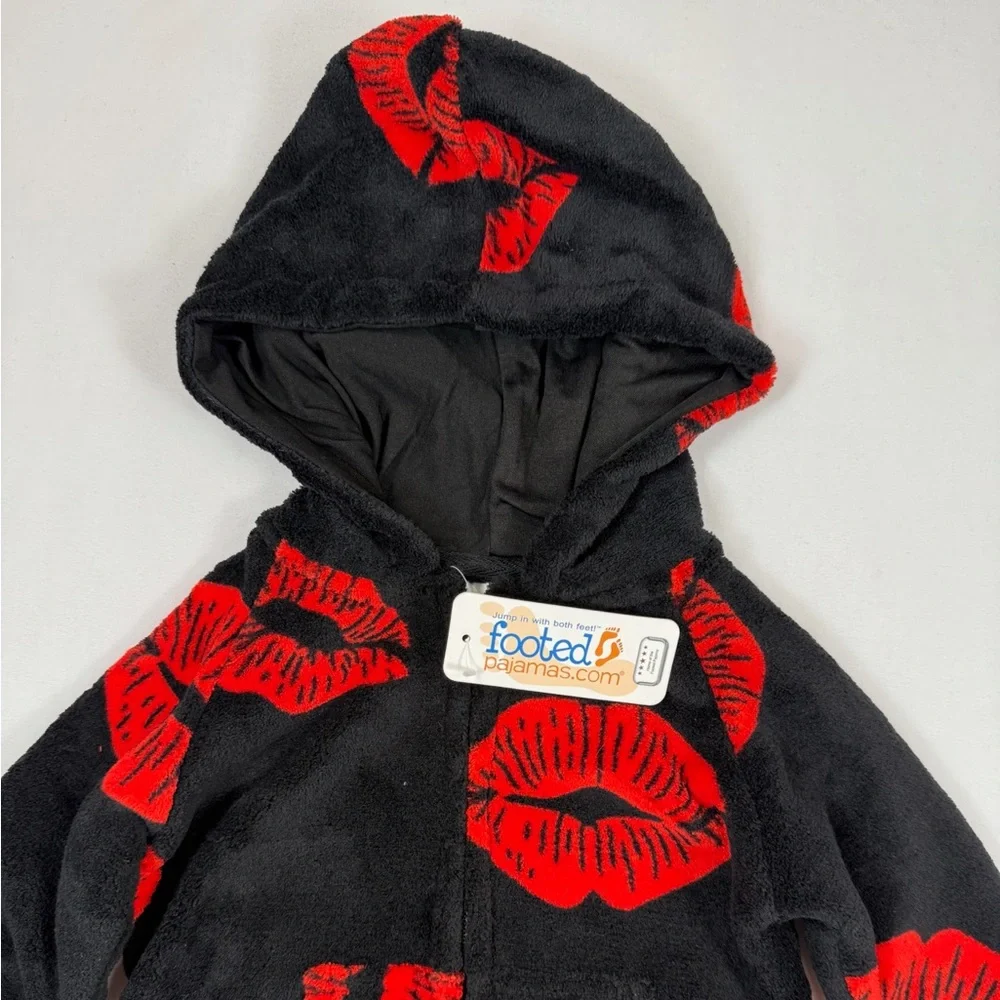 NWT FOOTED PAJAMAS Baby Hooded Fleece One Piece Sleeper M Cozy‎ Playful NEW